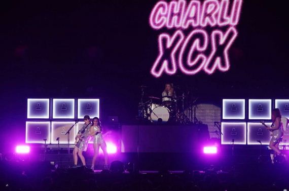 Charli-XCX -Performs-in-Milan